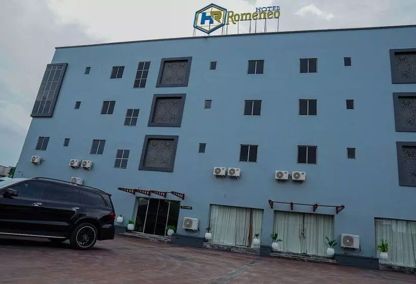 هتل Romeneo Grand Royal