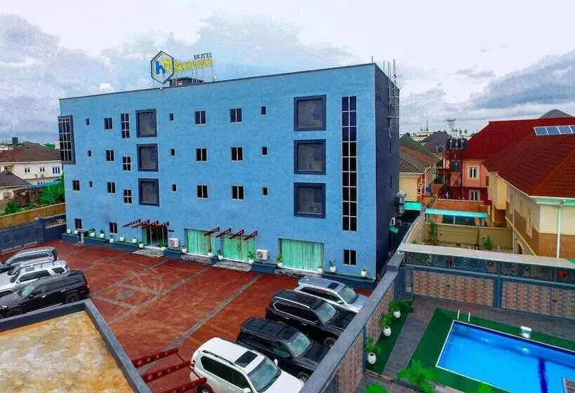 هتل Romeneo Grand Royal