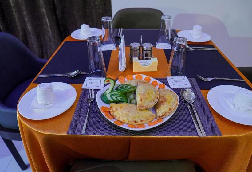 호텔 Romeneo Grand Royal