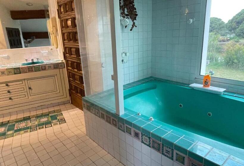 Lou Kif Hostel Votre Auberge En Camargue