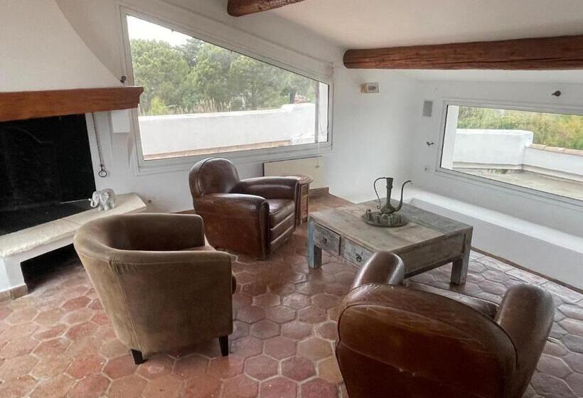 Lou Kif Hostel Votre Auberge En Camargue