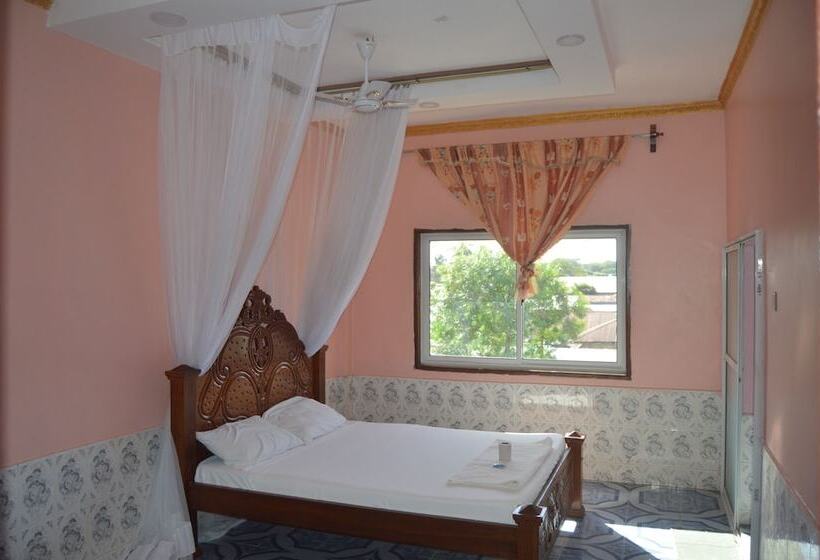 Peacock Court Hotel, Kilifi