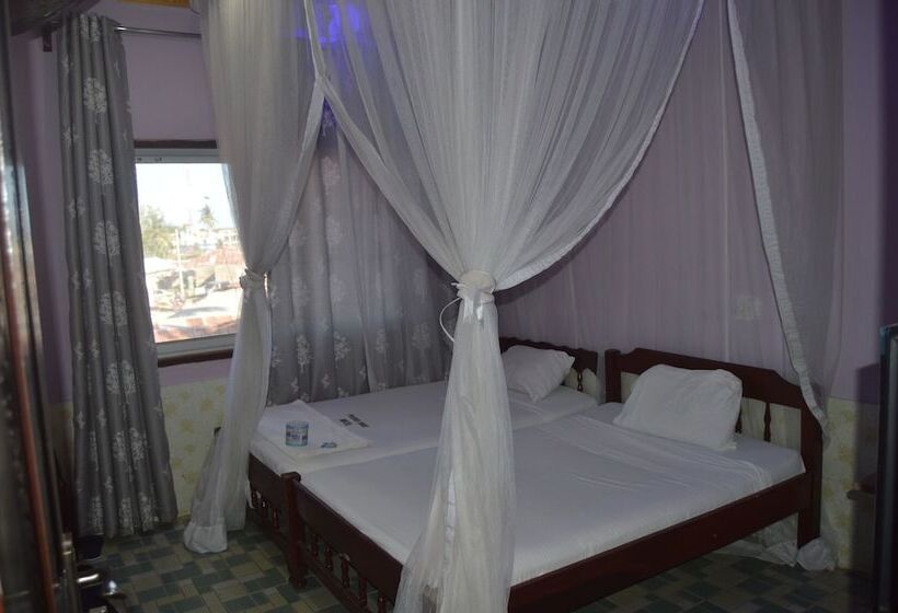 Peacock Court Hotel, Kilifi