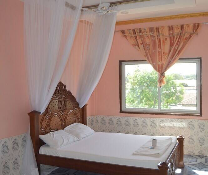 Peacock Court Hotel, Kilifi