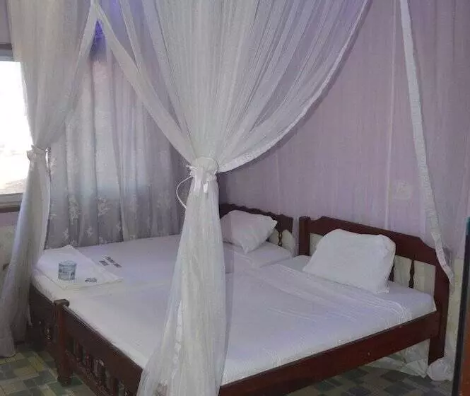 Peacock Court Hotel, Kilifi