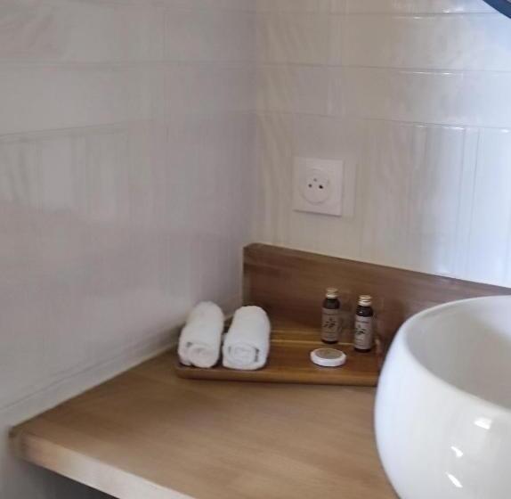 פנסיון Le Clos Des Crins