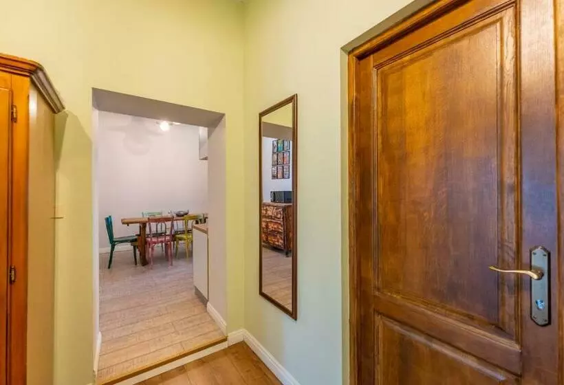 Cozyflat In The Central Arad