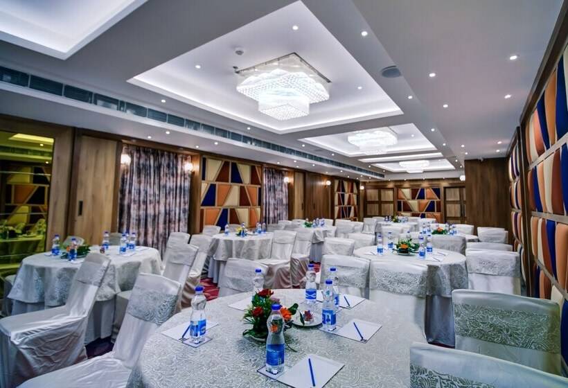 هتل Cozzet Victoria