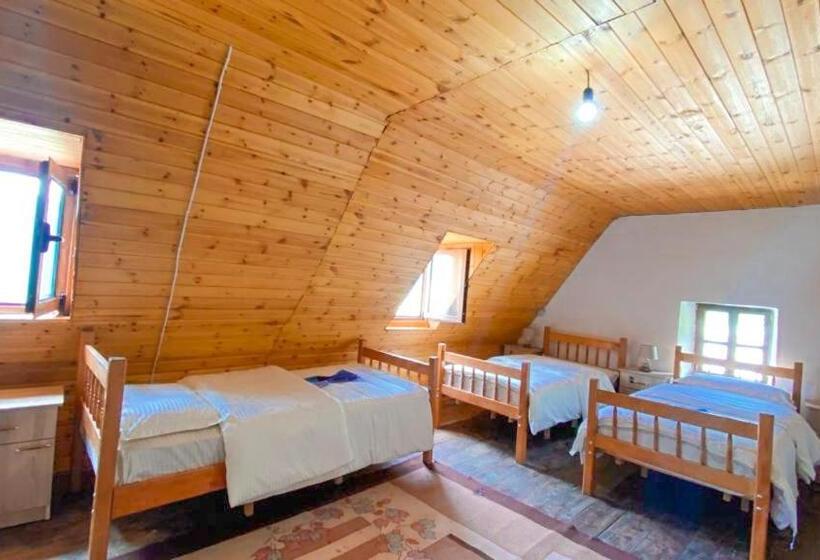 בית מלון כפרי Northern Peaks Guesthouse