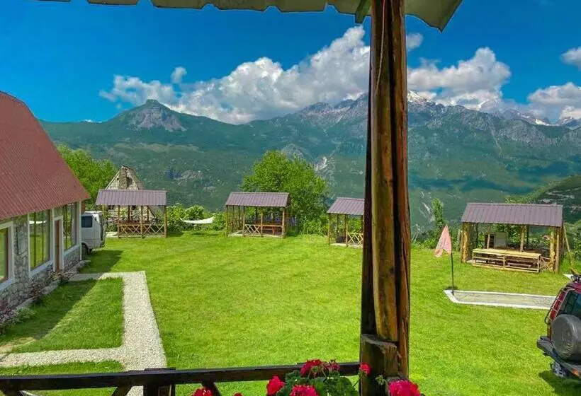 هتل Northern Peaks Guesthouse