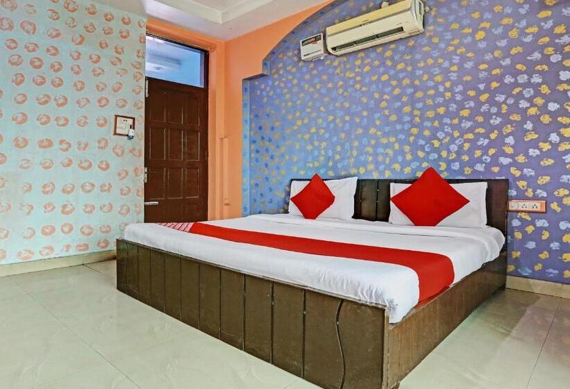 هتل Oyo Flagship 81356 J Banquets