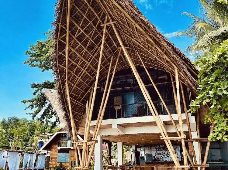 On Board Panglao Beach Hostel & Resort