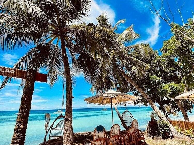 On Board Panglao Beach Hostel & Resort