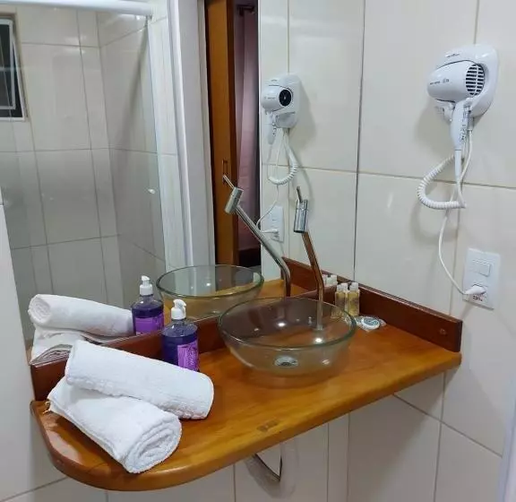 ユースホステル Pousada Ninhal Das Garças