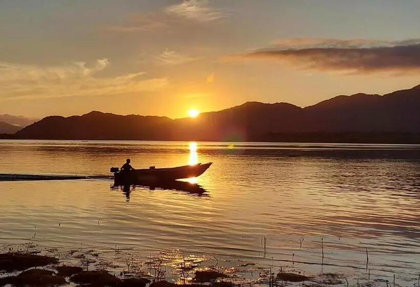 ユースホステル Pousada Ninhal Das Garças