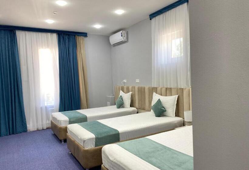 تختخواب و صبحانه Blue Sky