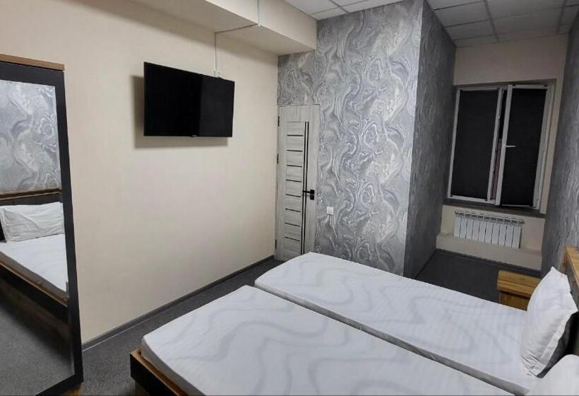 تختخواب و صبحانه Blue Sky