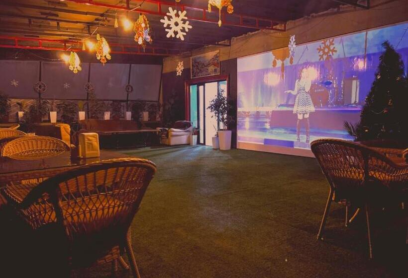 تختخواب و صبحانه Blue Sky