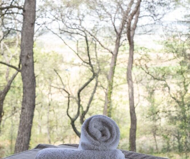 مبيت وإفطار La Bastide Du Mourre