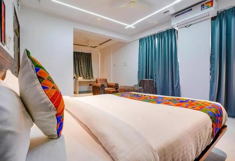 Fabhotel Crystal Inn   Nr Suvarndeep Chowk
