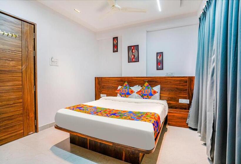 Fabhotel Crystal Inn   Nr Suvarndeep Chowk