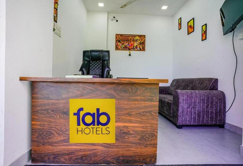 Fabhotel Crystal Inn   Nr Suvarndeep Chowk