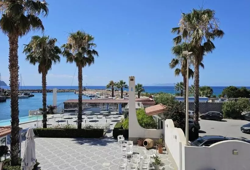 هتل Resort Atlantis