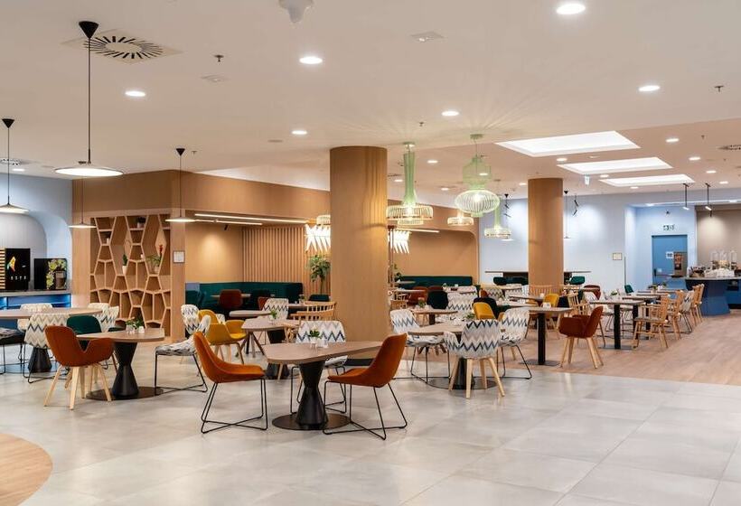 בית מלון כפרי Hampton By Hilton Budapest City Centre