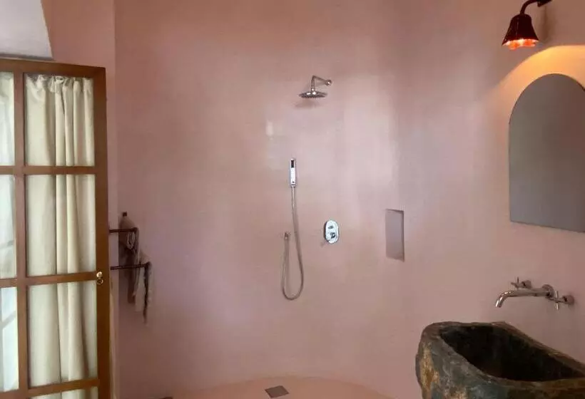 Hotelli Palm Beach Guest House