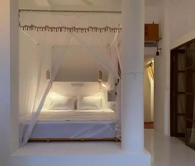 Hotelli Palm Beach Guest House