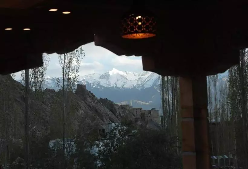 Hotelli Youthok Heritage