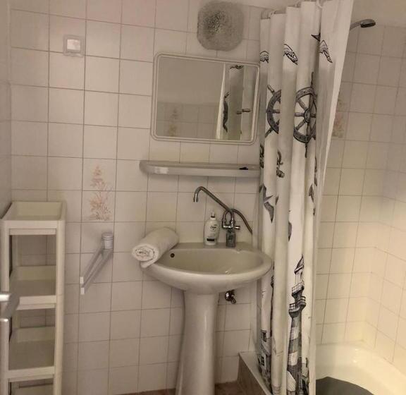 Пансион Aniiza Apartman