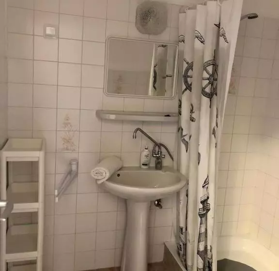 ペンション Aniiza Apartman