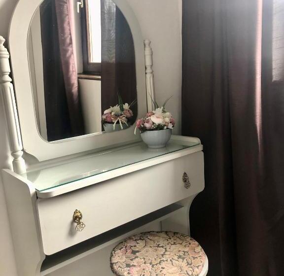 Пансион Aniiza Apartman