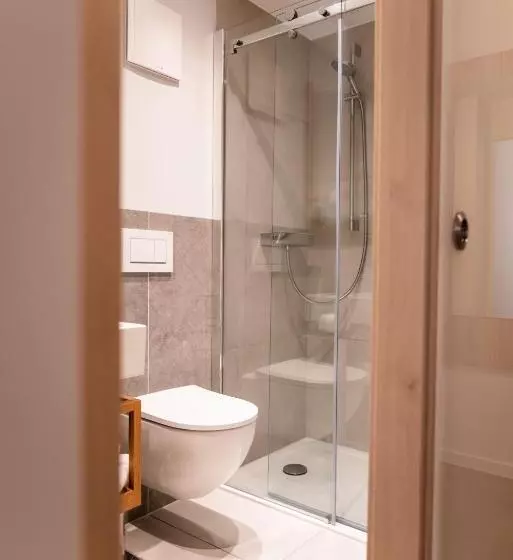 Hotelli Gasthaus & Weingut Zum Stern