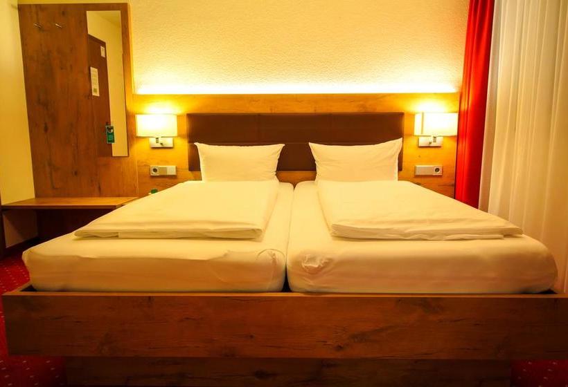 בית מלון כפרי Restaurant Schwarzer Adler