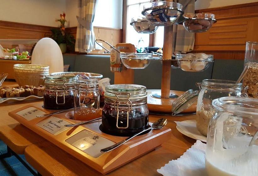 בית מלון כפרי Restaurant Schwarzer Adler