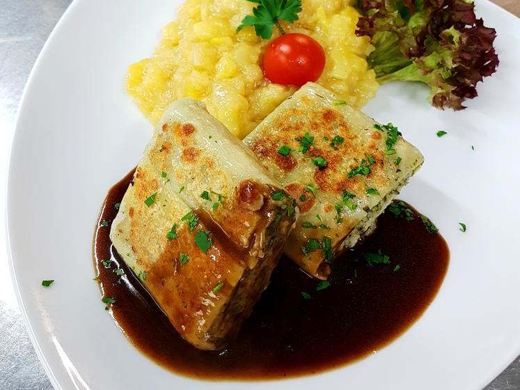 בית מלון כפרי Restaurant Schwarzer Adler