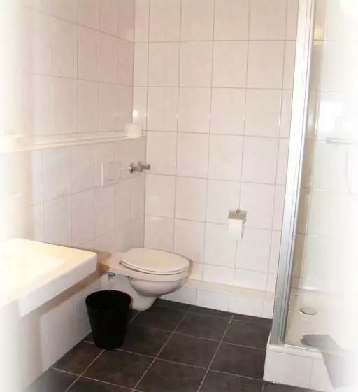 ホテル Gaststätte Wicke