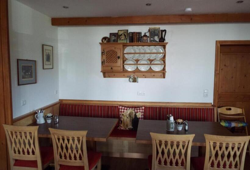 Отель Isartaler Hof