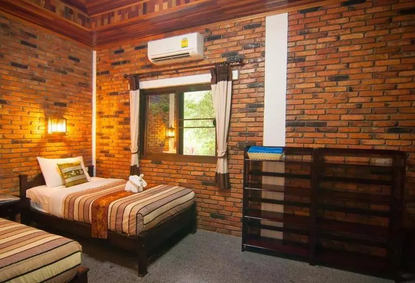 Hotelli Khaosok And Spa