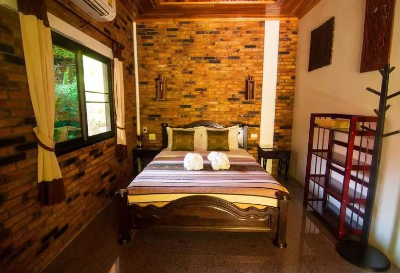 Hotelli Khaosok And Spa