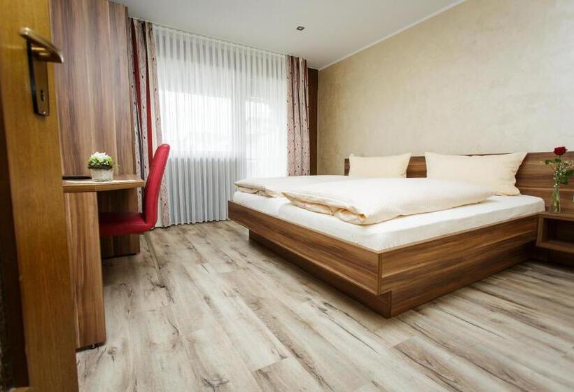 בית מלון כפרי Bayrischer Hof