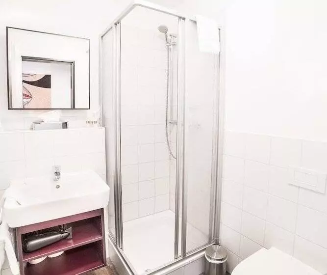 Hotelli Luxstay Friedberg   Self Check In