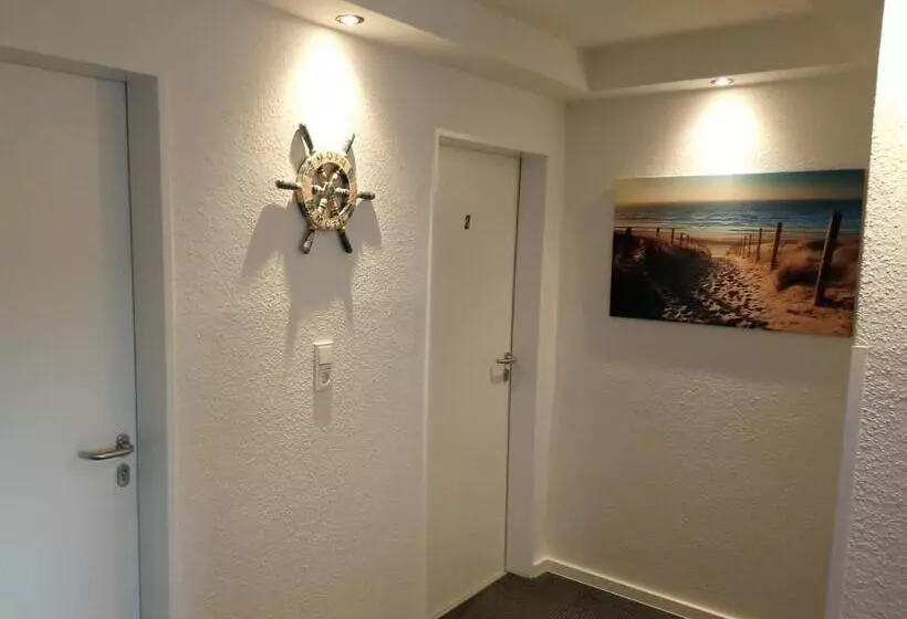 ホテル Pension An Der Reling