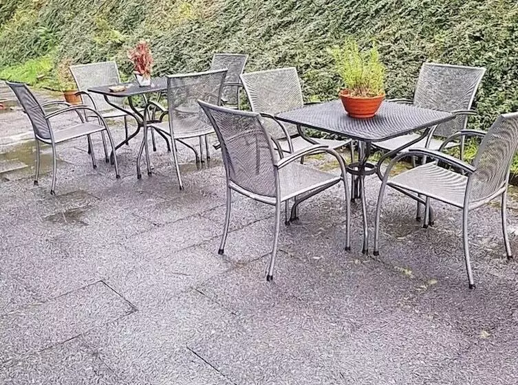 Hotelli Pension Blaues Haus