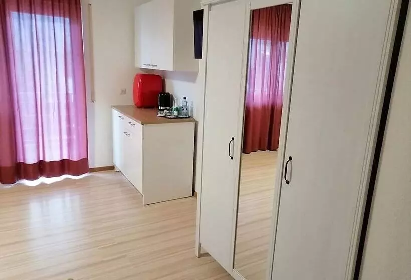 Hotelli Pension Blaues Haus