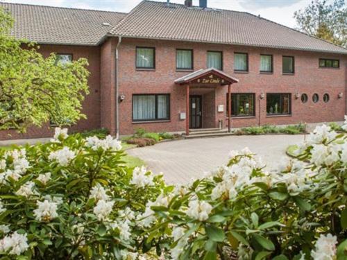 בית מלון כפרי Restaurant Zur Linde