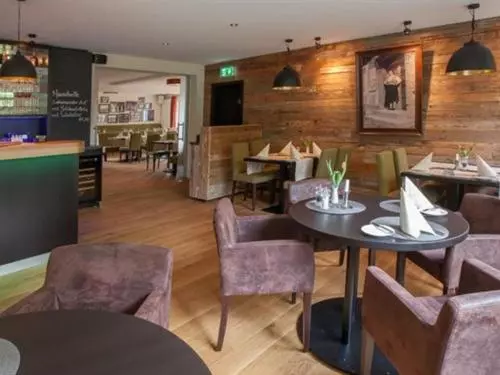 Hotelli Restaurant Zur Linde