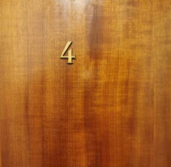 בית מלון כפרי See Lord